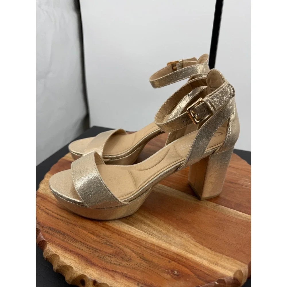 CL by Laundry Gasp Platform Sandal Womens 7.5W Gold Metallic Block Heel GASP002W